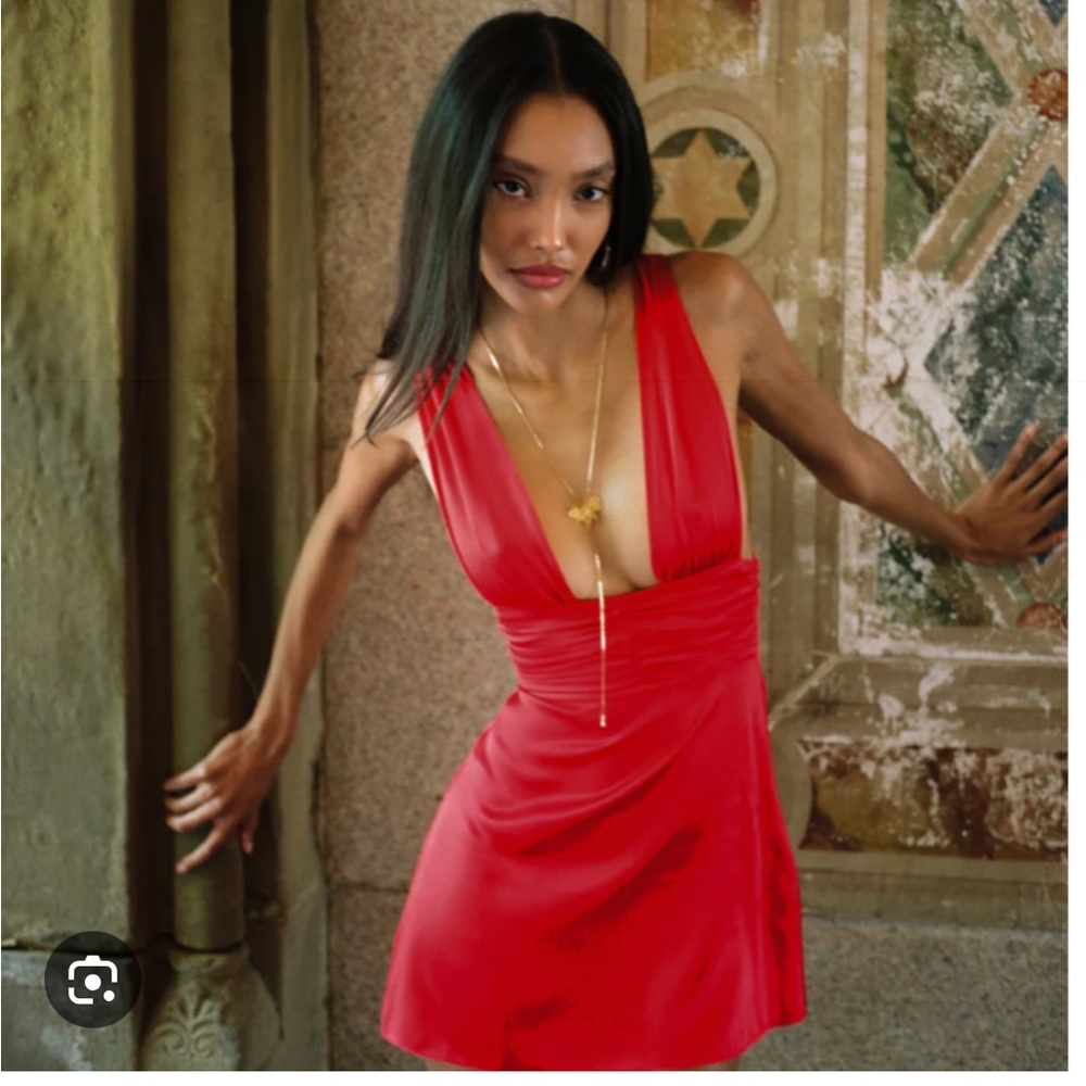 Two Bodies Abby Dress in red